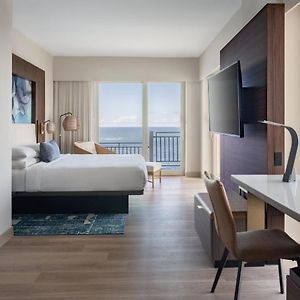 King Corner Larger Ocean Front Room Balcony Tower